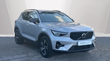 Volvo Xc40 2.0 B4P Plus Dark 5dr AWD Auto Petrol Estate